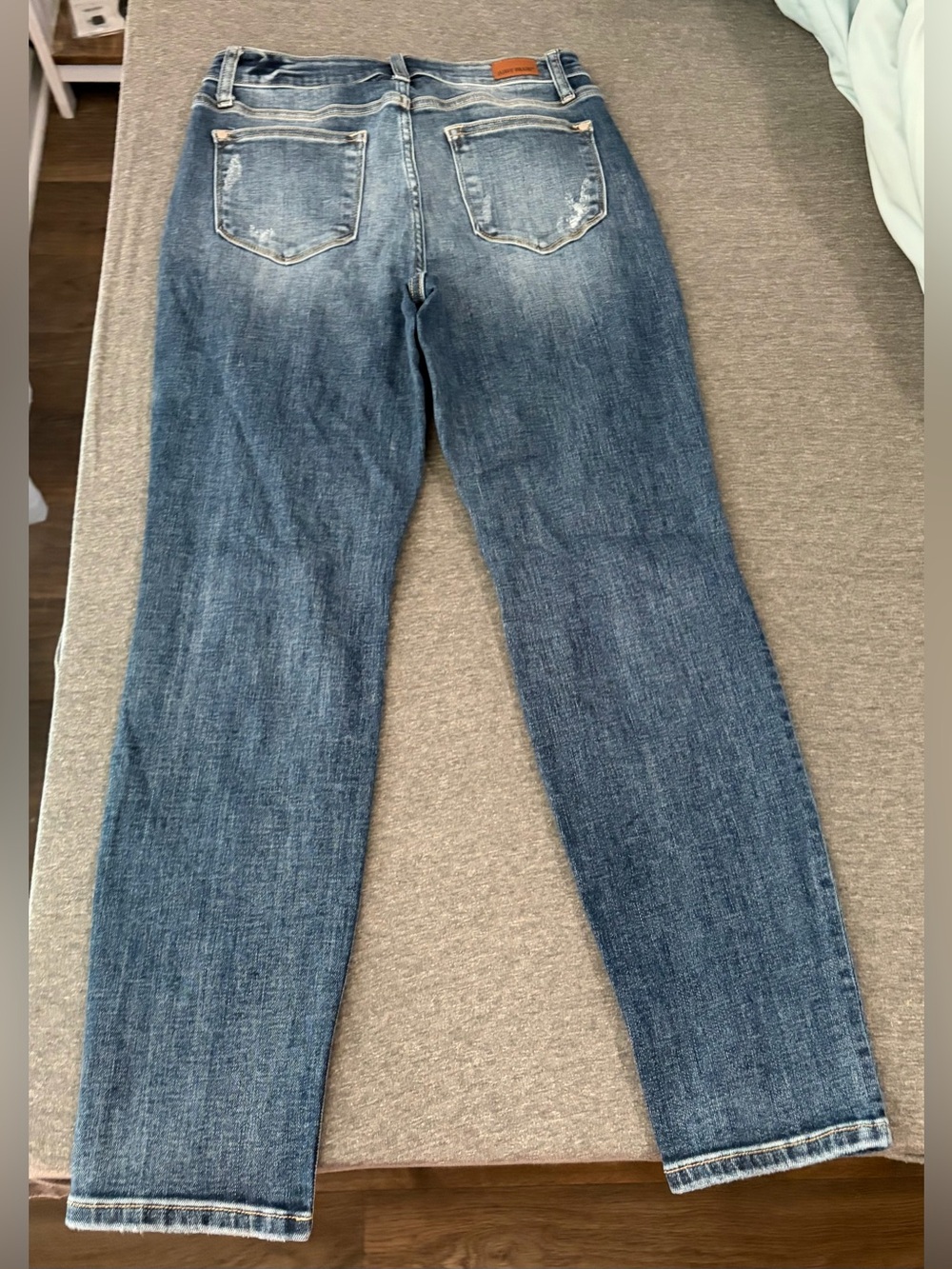 Judy Blue Mid-Rise Distressed Boyfriend Jeans - Picture 11 of 12